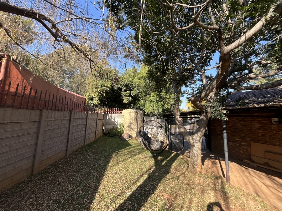3 Bedroom Property for Sale in Safari Gardens North West